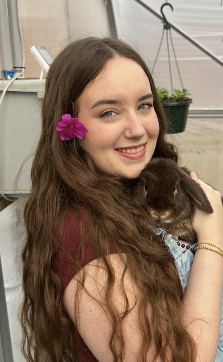 Mae Givens, Assistant Teacher